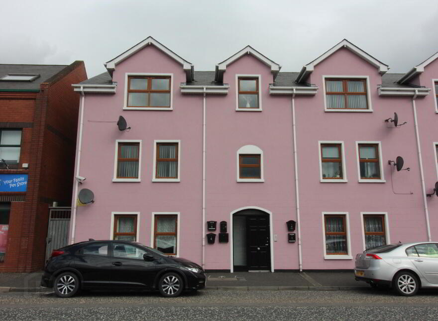 Apt, 3 Harbourview House, Newry Street, Warrenpoint, Newry, BT34 3GX photo
