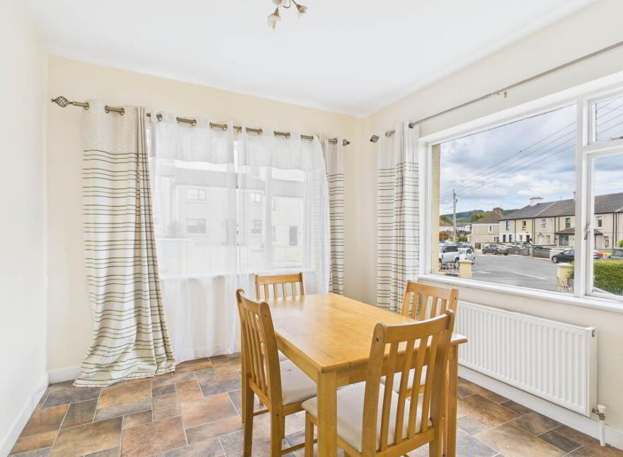 42 Árd Mhuire, Carrick-On-Suir, E32TW29