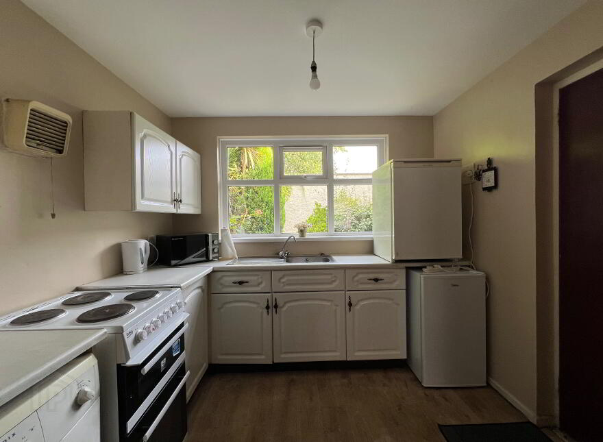 18 Main Street, Toomebridge, BT41 3TQ
