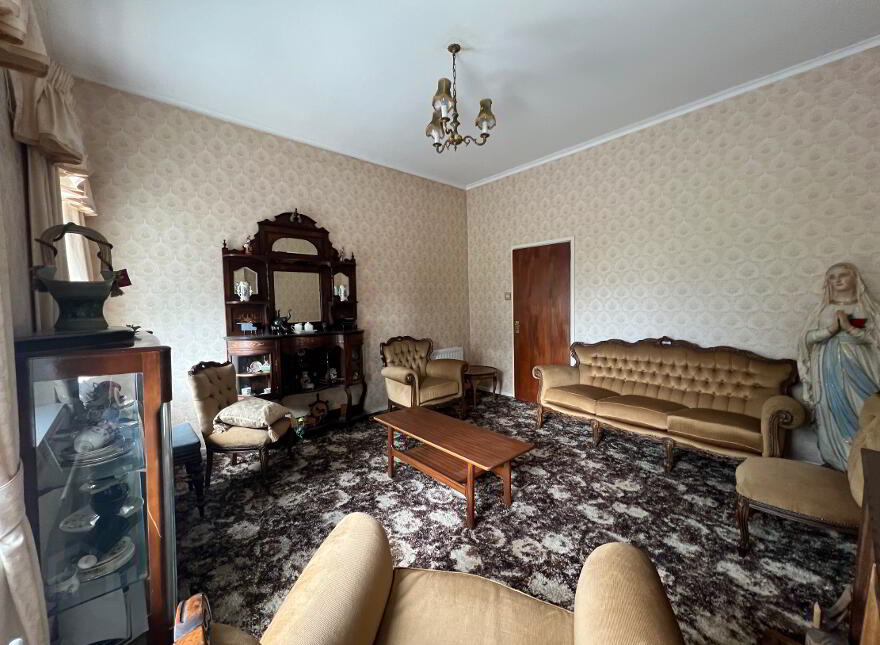 18 Main Street, Toomebridge, BT41 3TQ