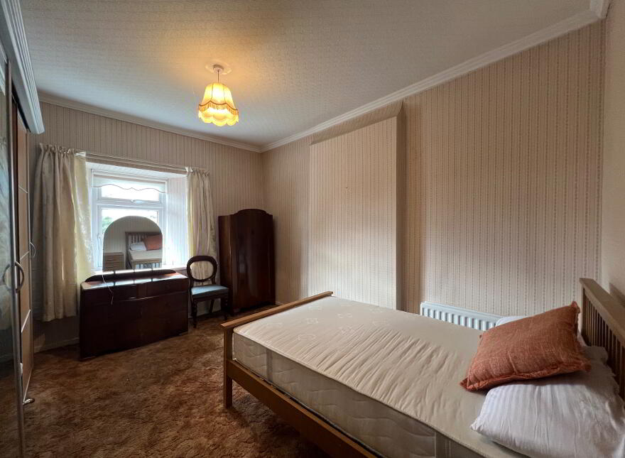 18 Main Street, Toomebridge, BT41 3TQ