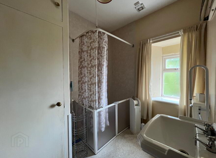 18 Main Street, Toomebridge, BT41 3TQ