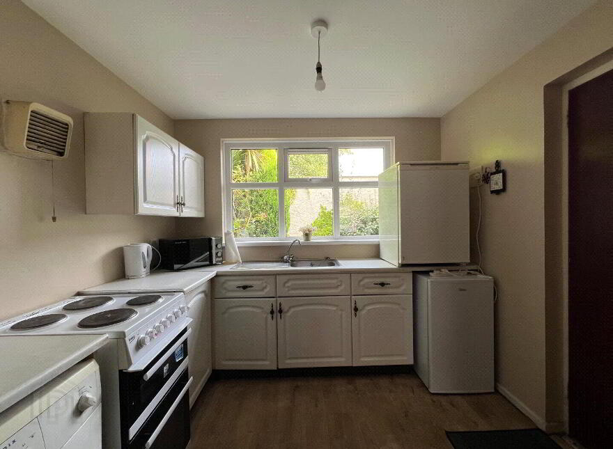 18 Main Street, Toomebridge, BT41 3TQ