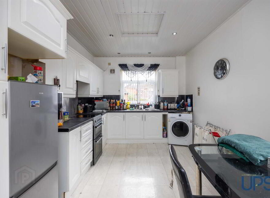 11 Gransha Way, Glen Road, Belfast, BT11 8AQ