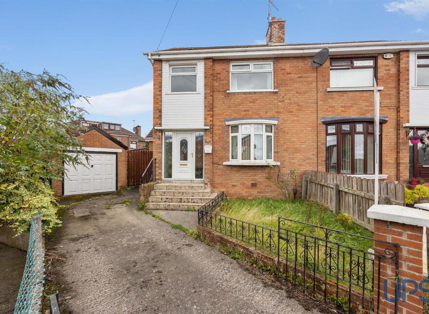 11 Gransha Way, Glen Road, Belfast, BT11 8AQ