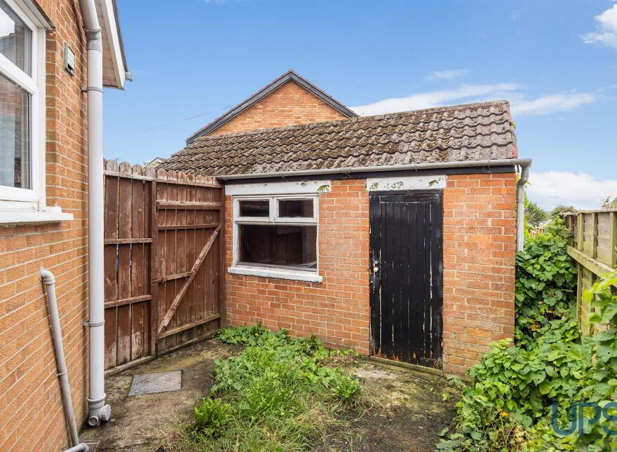 11 Gransha Way, Glen Road, Belfast, BT11 8AQ