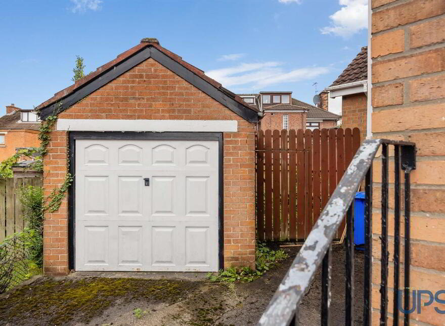 11 Gransha Way, Glen Road, Belfast, BT11 8AQ
