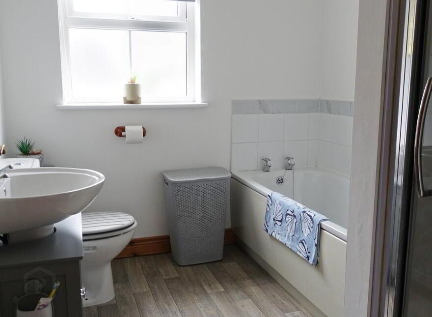 68 The Commons, Bellanaleck, Enniskillen, BT92 2BD