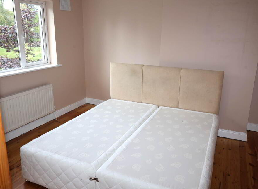 24 Rossmore, Roscrea, E53EC66