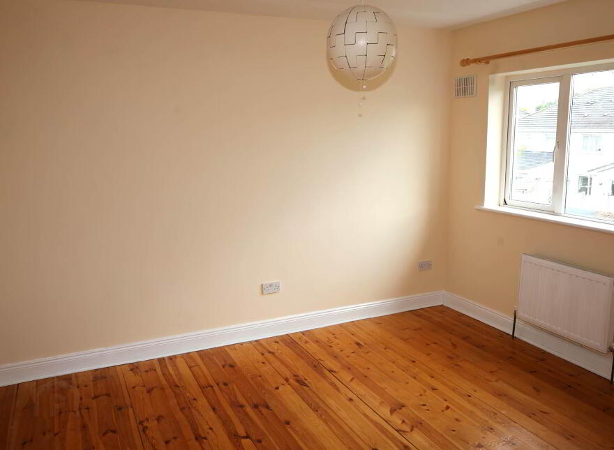 24 Rossmore, Roscrea, E53EC66