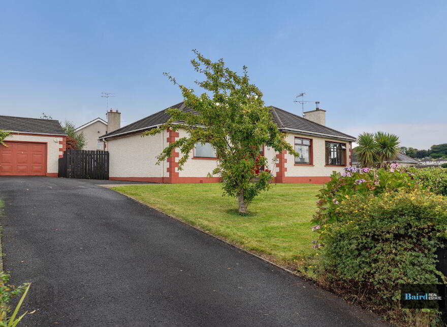 36 Meadowvale, Dungannon, BT70 1QJ photo