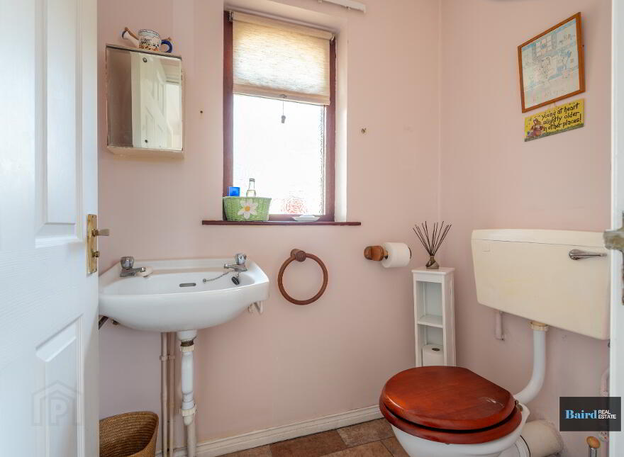36 Meadowvale, Dungannon, BT70 1QJ