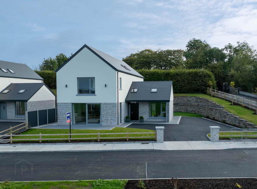 Fort View, Crossdoney Road, Ballinagh, Cavan Town, H12W5Y3 photo