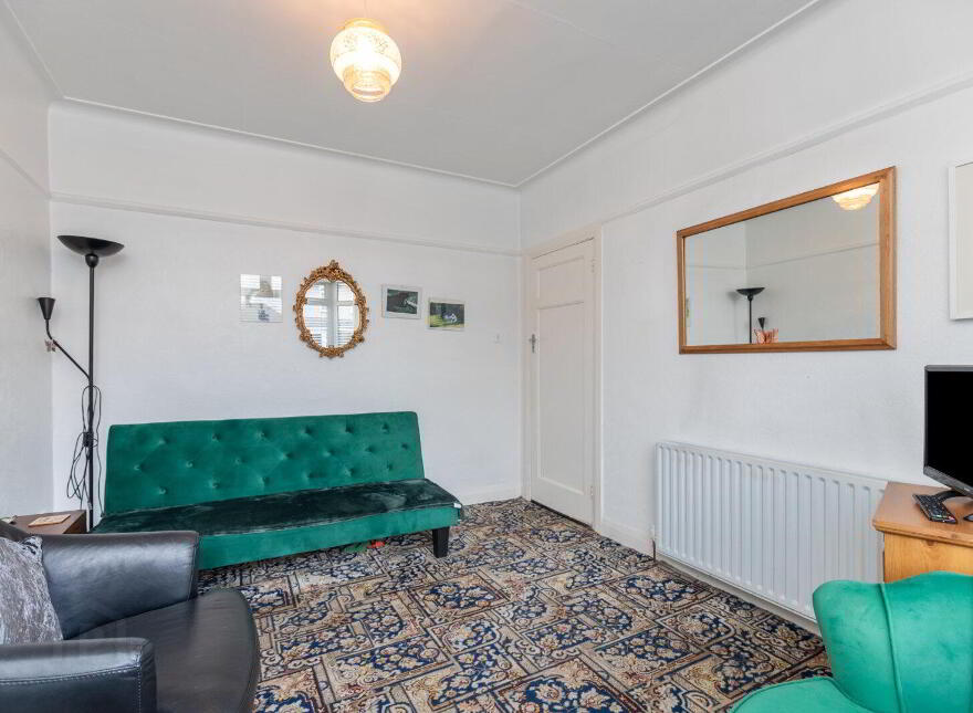 25 Summerhill Park, Belfast, BT5 7HE