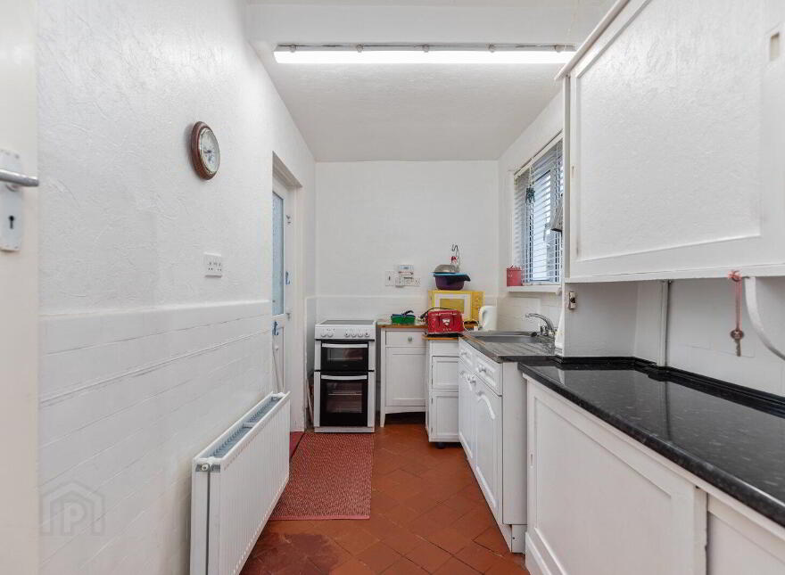 25 Summerhill Park, Belfast, BT5 7HE