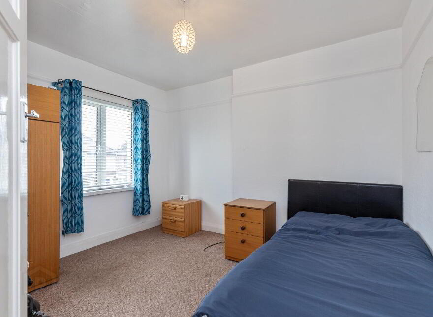 25 Summerhill Park, Belfast, BT5 7HE