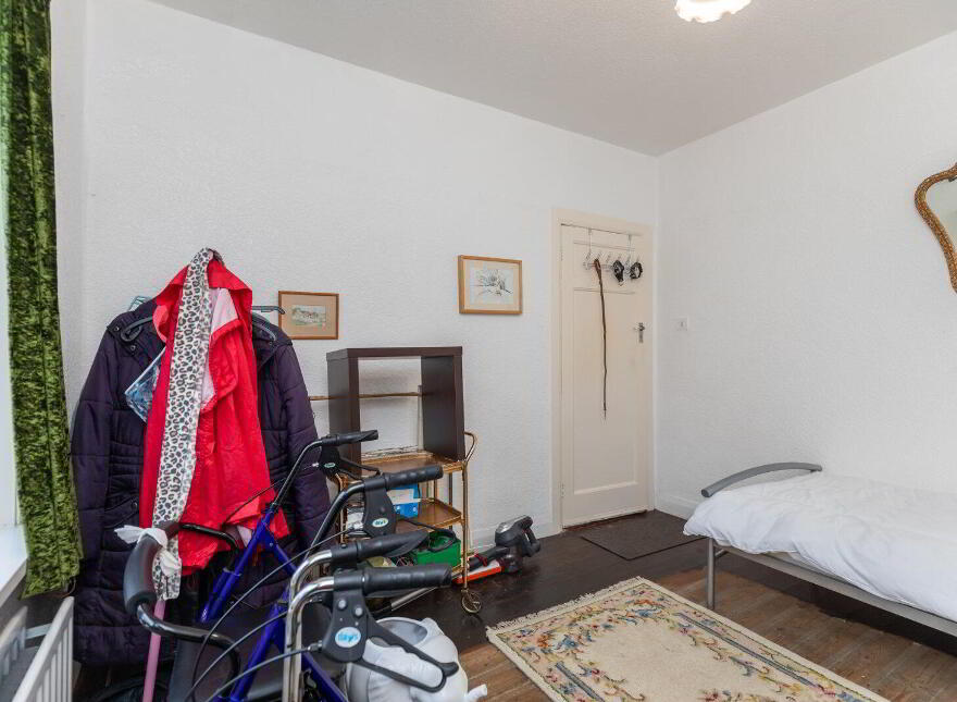 25 Summerhill Park, Belfast, BT5 7HE