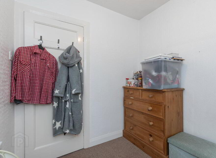 25 Summerhill Park, Belfast, BT5 7HE