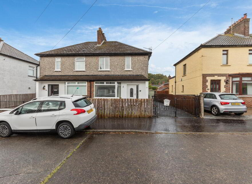 25 Summerhill Park, Belfast, BT5 7HE