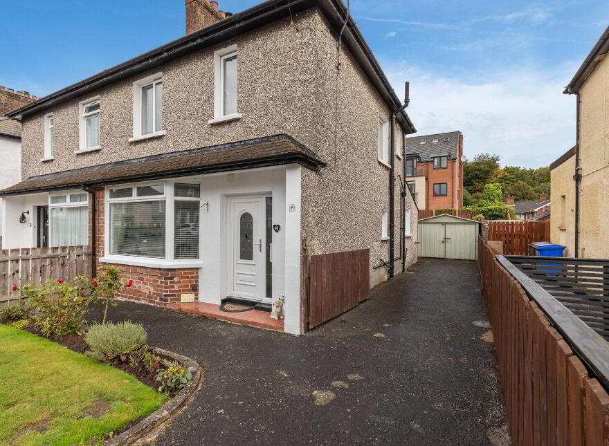 25 Summerhill Park, Belfast, BT5 7HE
