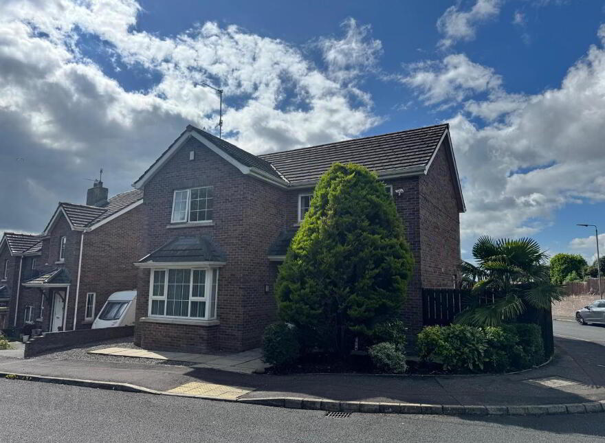 20 Hillcrest Crescent, Craigavon, BT65 5BJ photo