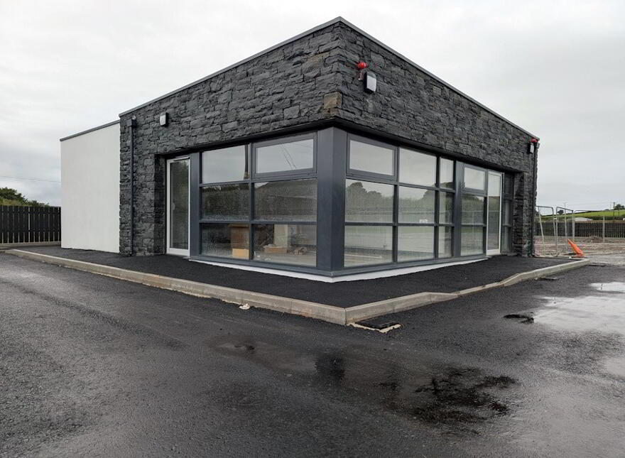 Unit A, 205 Tamneherin Road, Eglinton, BT47 3HX photo