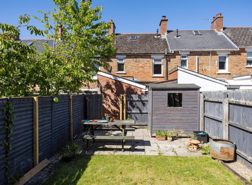 27 Aigburth Park, Belfast, BT4 1PQ