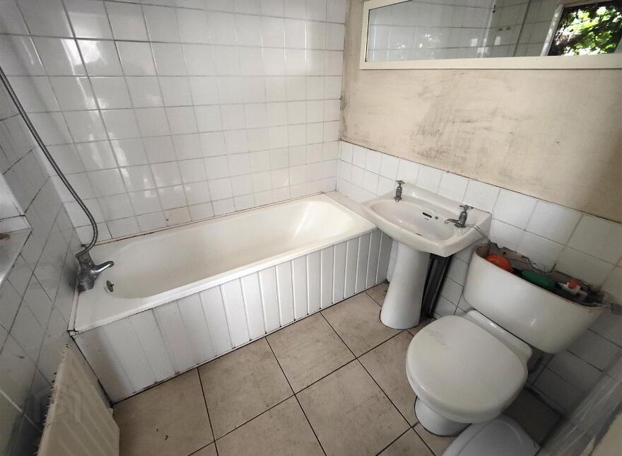 84 Woodvale Avenue, Belfast, BT13 3EX