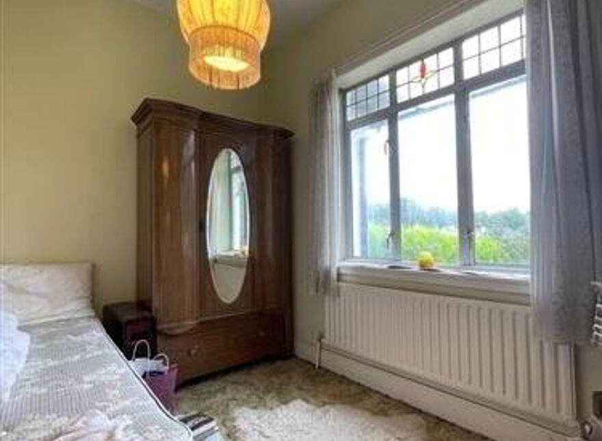 Convent Road, Ballaghaderreen, F45YK85
