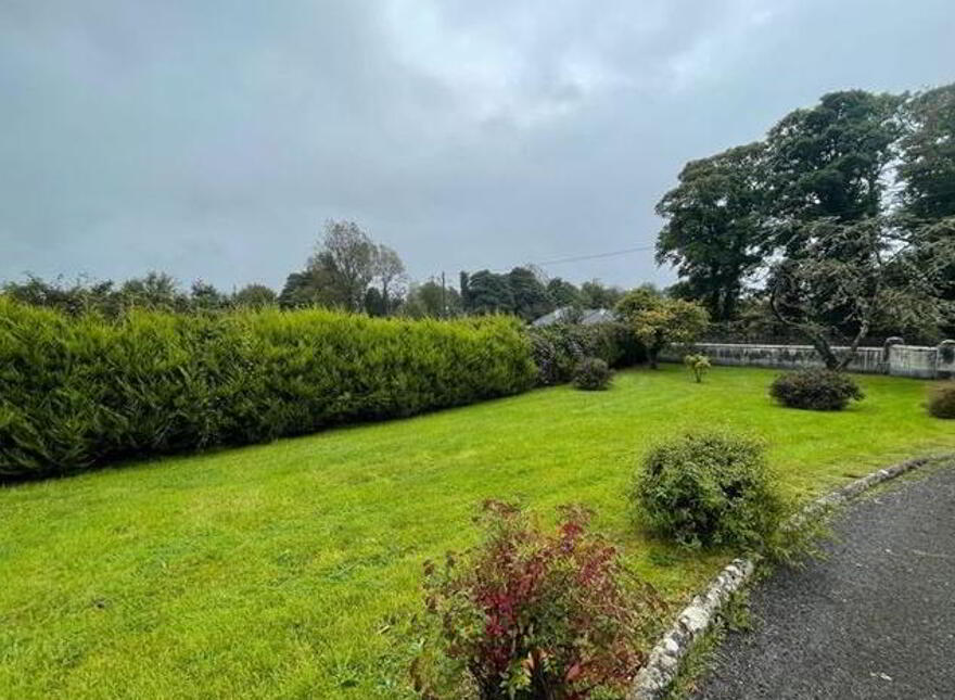 Convent Road, Ballaghaderreen, F45YK85