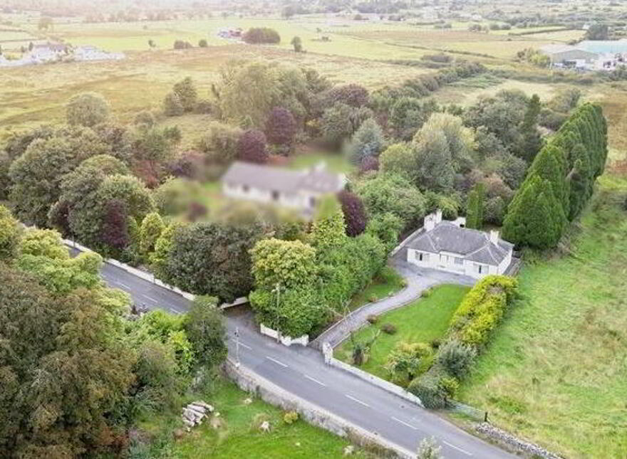 Convent Road, Ballaghaderreen, F45YK85