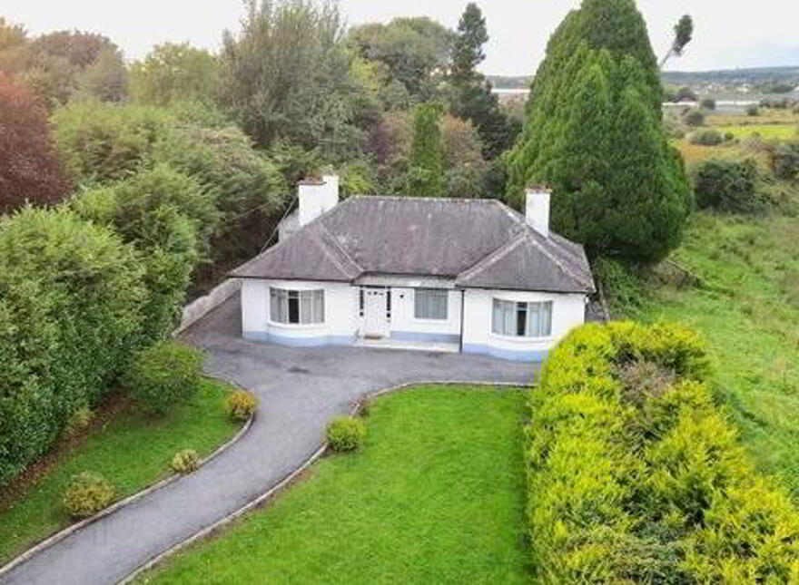 Convent Road, Ballaghaderreen, F45YK85