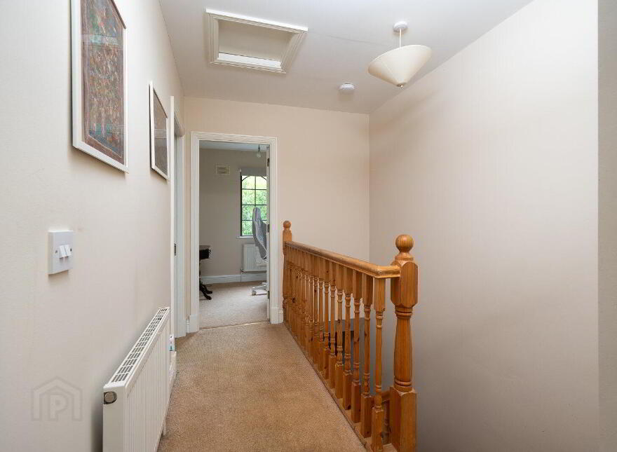24 Mac Raghnaill Court, Lough Rynn, Mohill, N41TF61