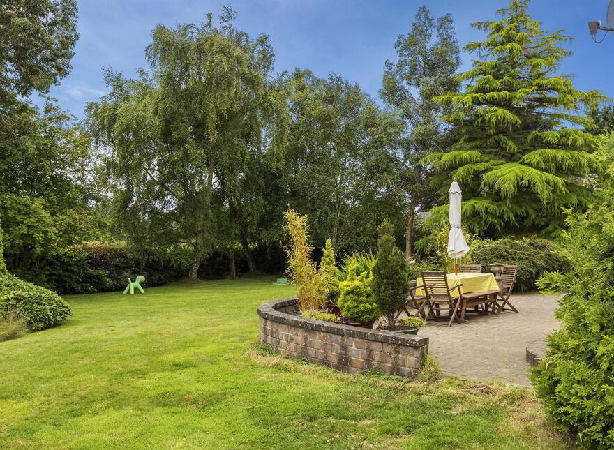 Dwelling, Annex, Site & Land At, 7 Loughanmore Road, Dunadry, BT41 2QP