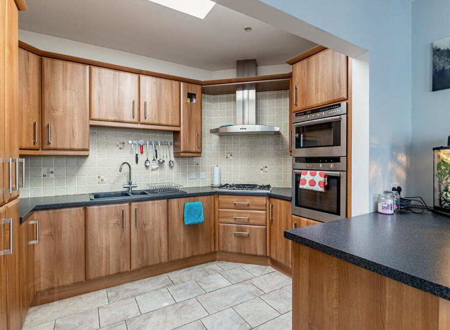 61 Lisburn Square, Lisburn, BT28 1TS