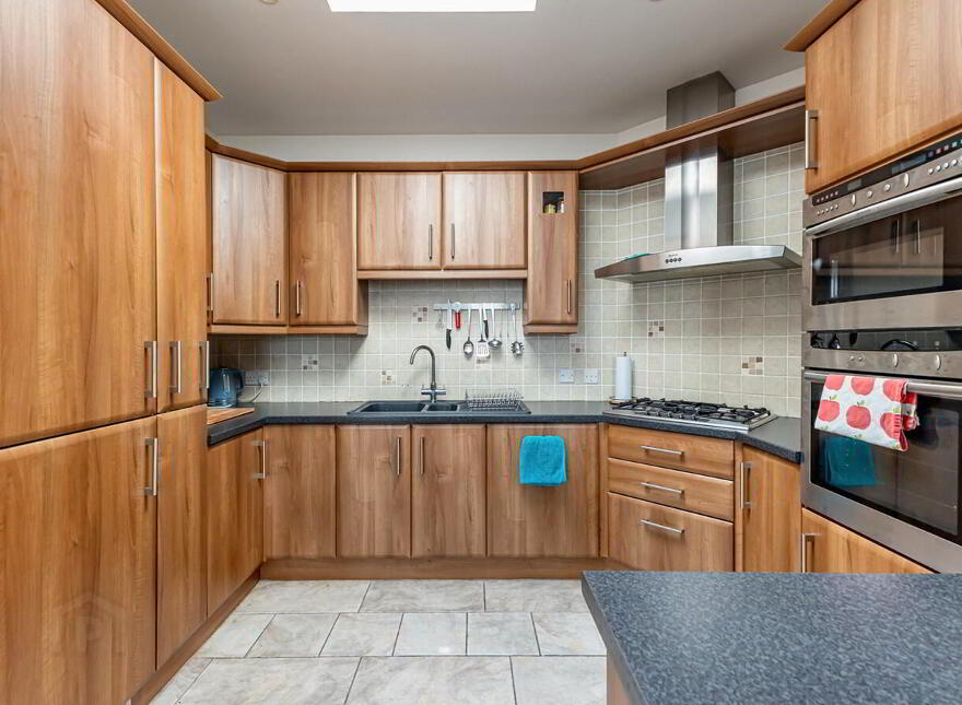 61 Lisburn Square, Lisburn, BT28 1TS