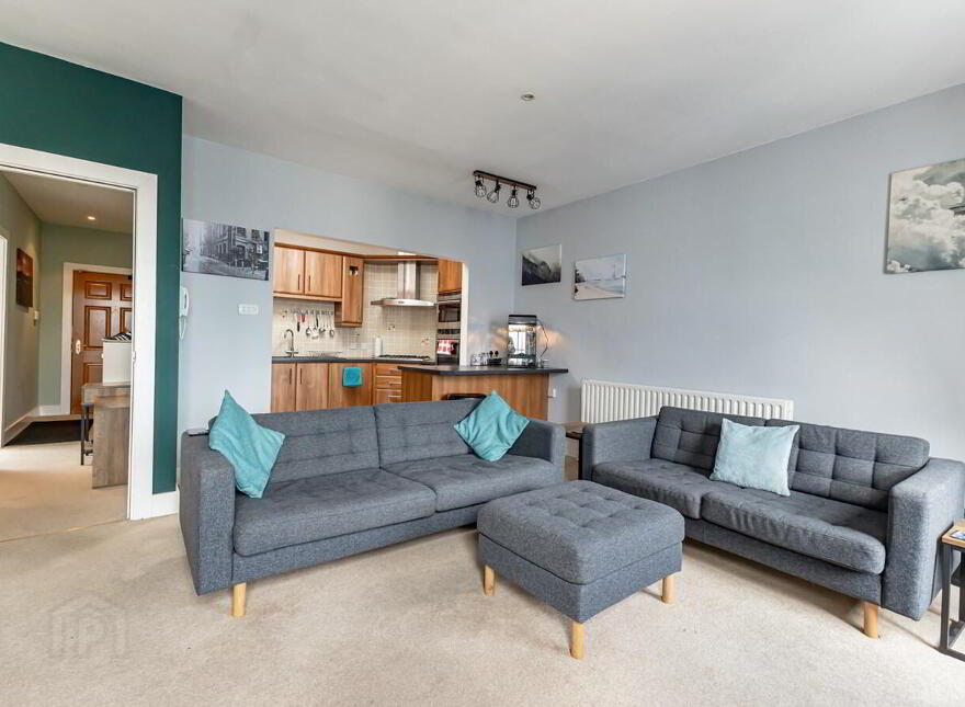 61 Lisburn Square, Lisburn, BT28 1TS