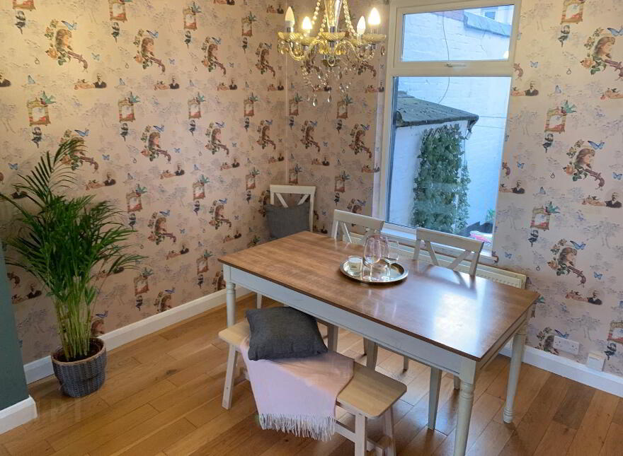 649 Lisburn Road, Belfast, BT9 7GT