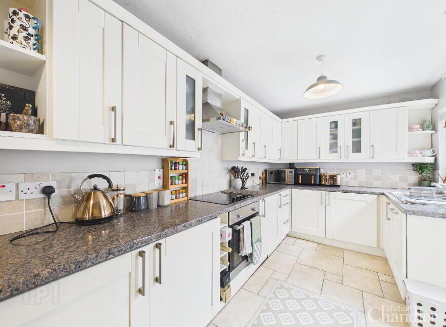 30 Ravenhill Avenue, Belfast, BT6 8LG