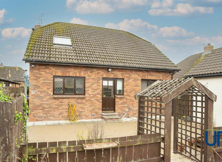 6 Weavers Meadow, Crumlin, B T29