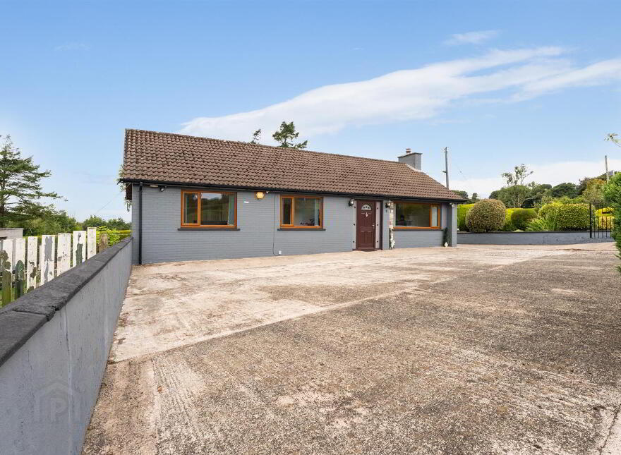 5 Rock Road, Lisburn, BT28 3SU