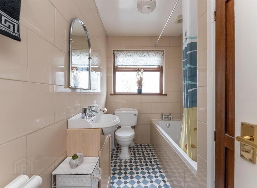 5 Rock Road, Lisburn, BT28 3SU