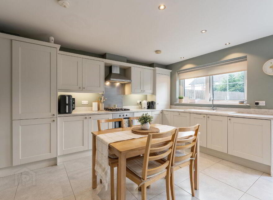 40 Ballyhenry Manor, Comber, Newtownards, BT23 5ZN