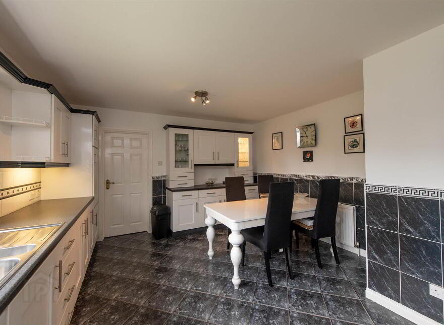 34 Oakdale, Banbridge, BT32 4RW