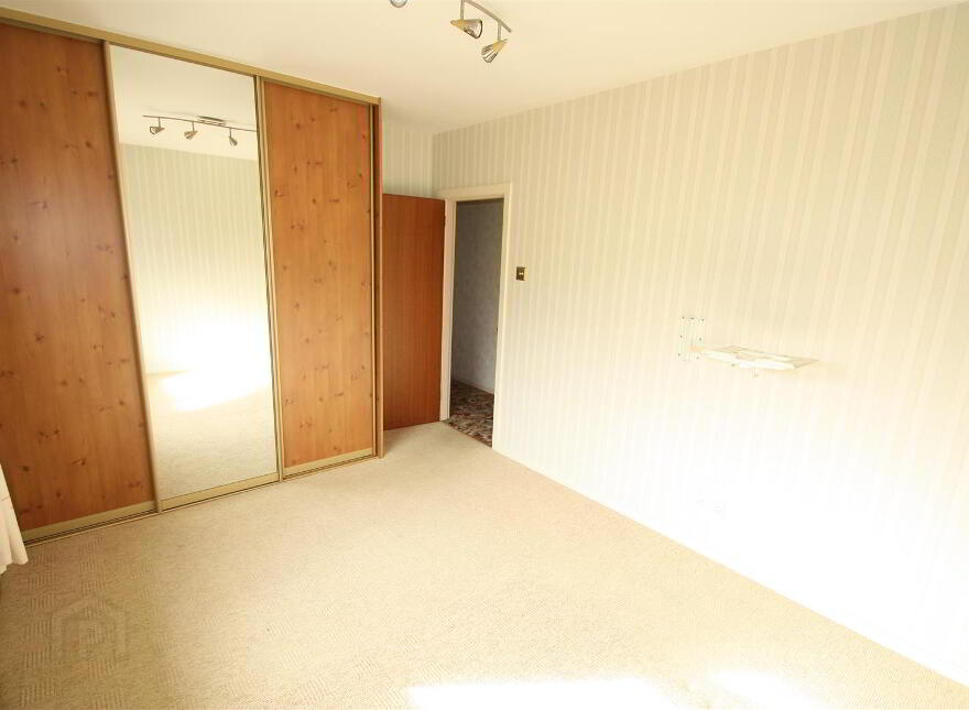14 Martinpoole Road, Ballynahinch, BT24 8JY