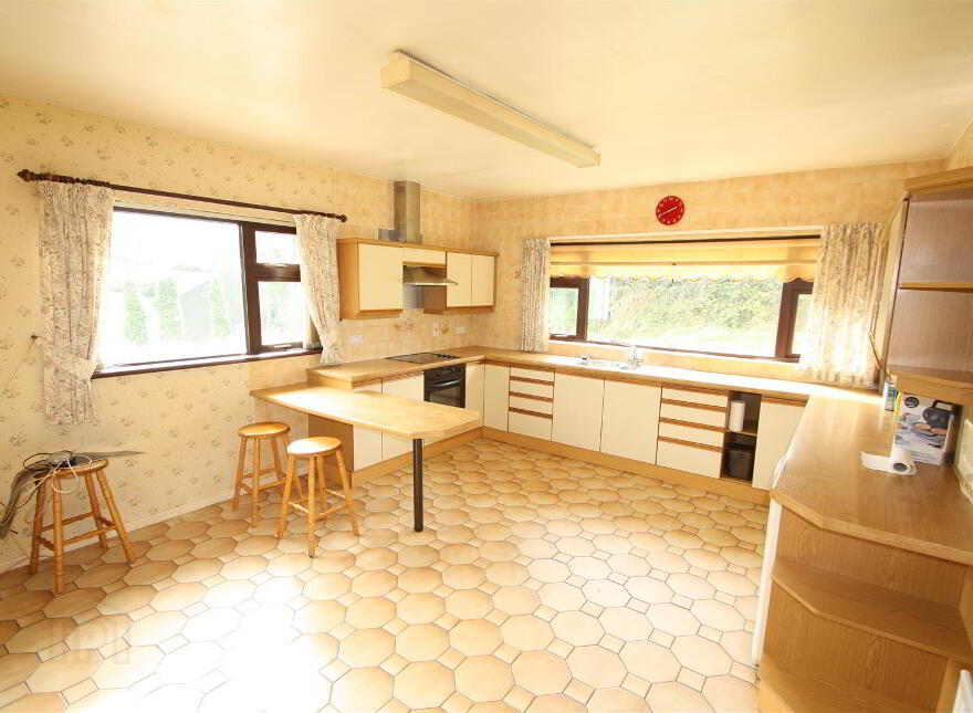 14 Martinpoole Road, Ballynahinch, BT24 8JY