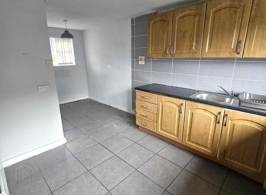 6 Lincoln Court, Waterside, L'Derry, BT47 5NT