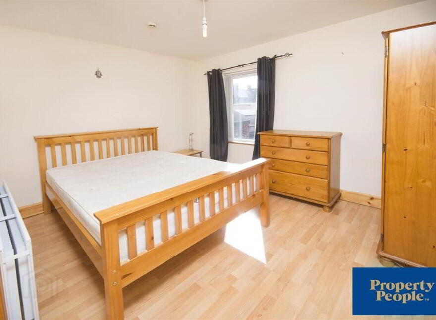 2, 25 Eglantine Avenue, Belfast, BT9 6DW