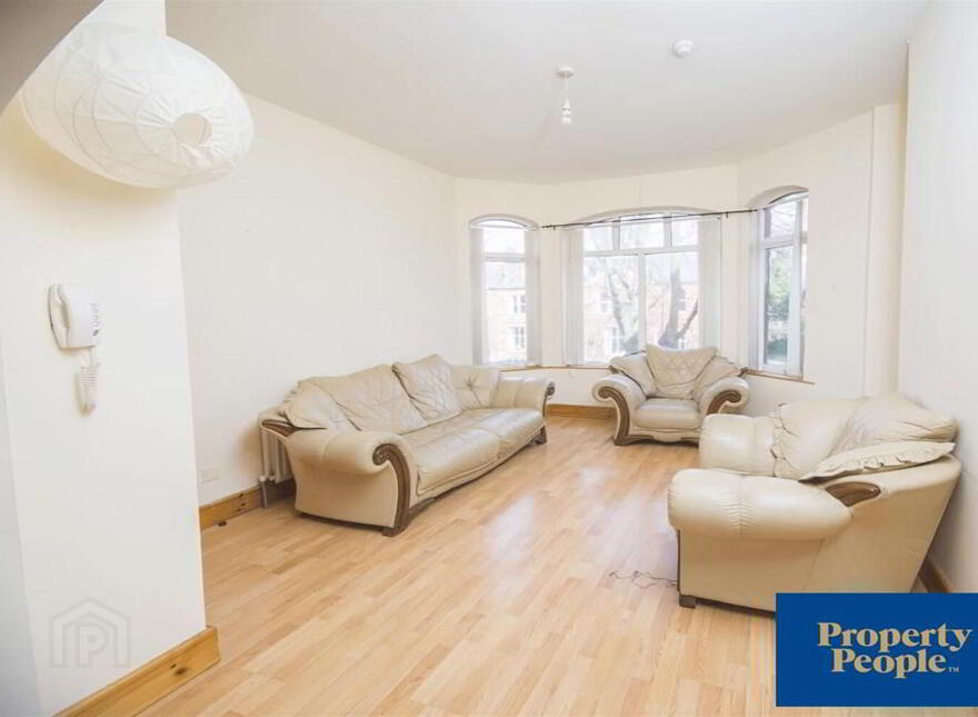 2, 25 Eglantine Avenue, Belfast, BT9 6DW