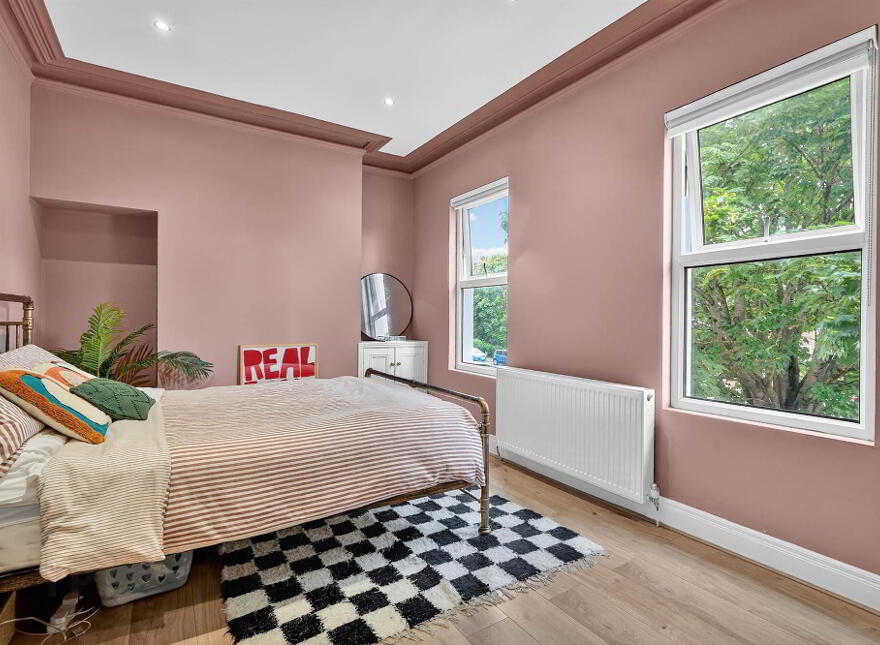 123 Belmont Road, Belfast, BT4 2AD